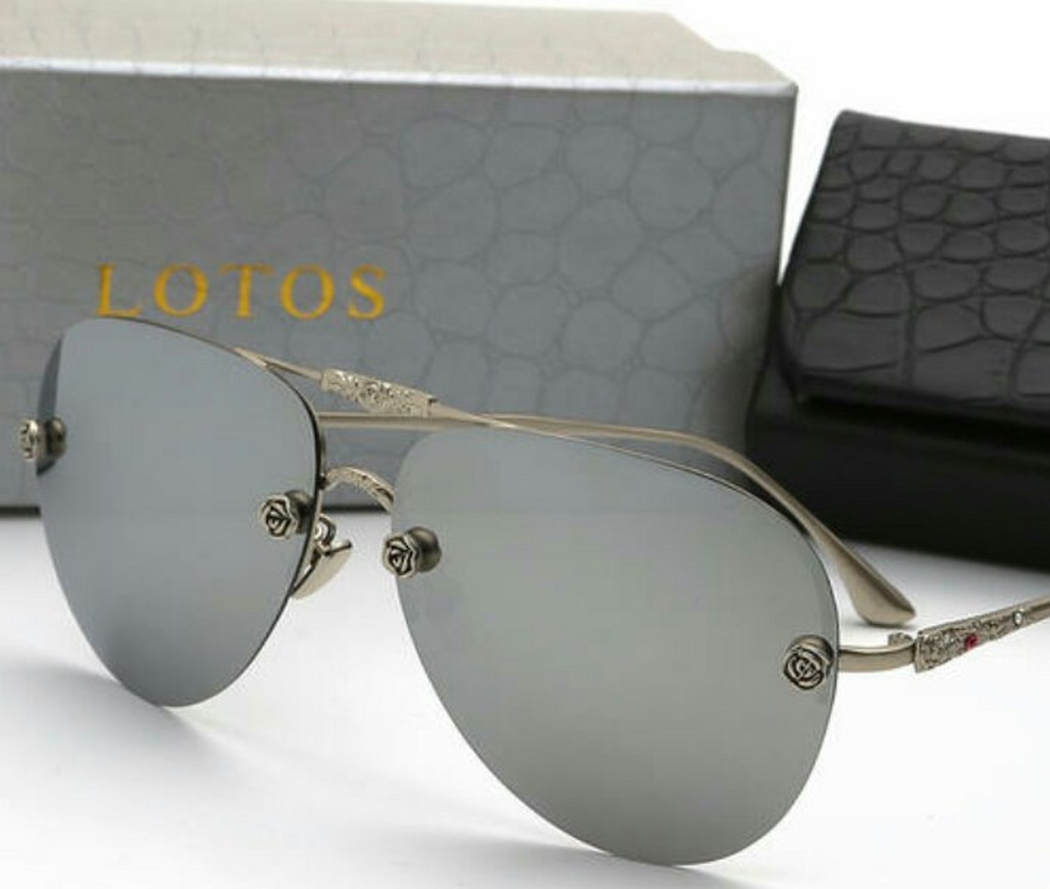 罗特斯:lotos,全球最贵的眼镜供应商,品牌创始于一八七二年,产品包括