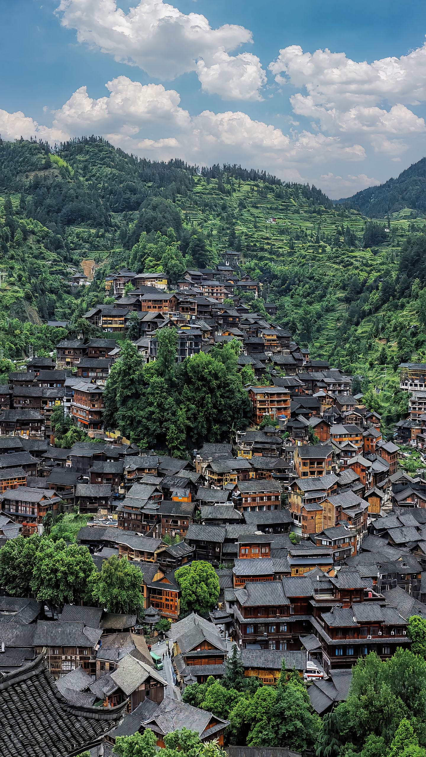 景美人醉之十五:【贵州黔东南千户苗寨】#旅行# #美好假期在旅途