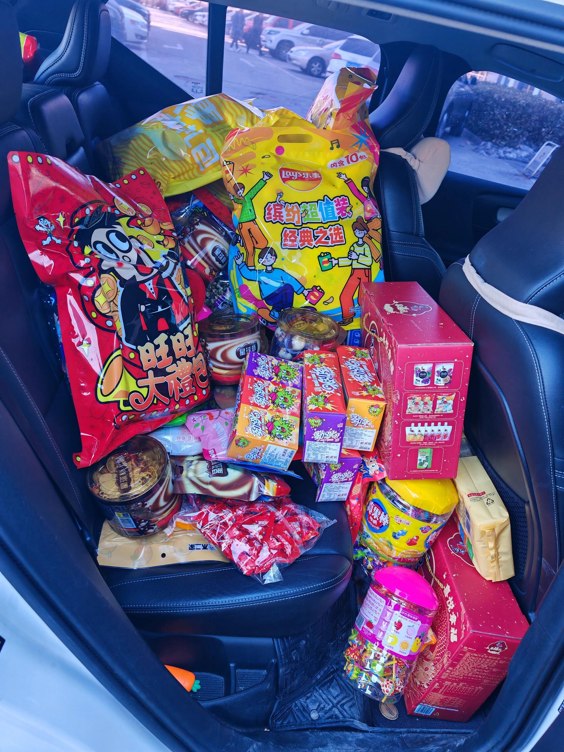 踏着晨光,心怀温暖,周末探访孤儿院的孩子们