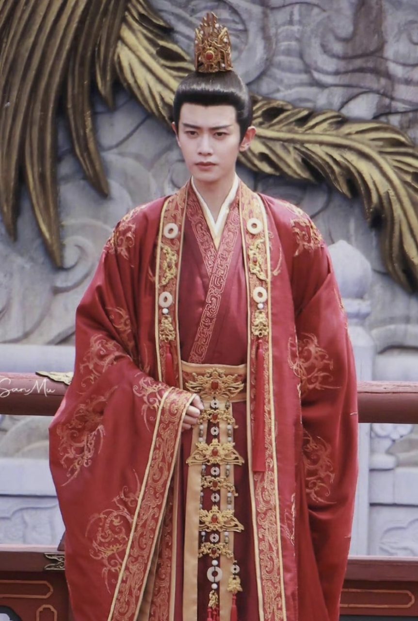 任嘉伦红衣造型,好帅呀!  任嘉伦的古装都很好看,《锦衣之下》最经典!