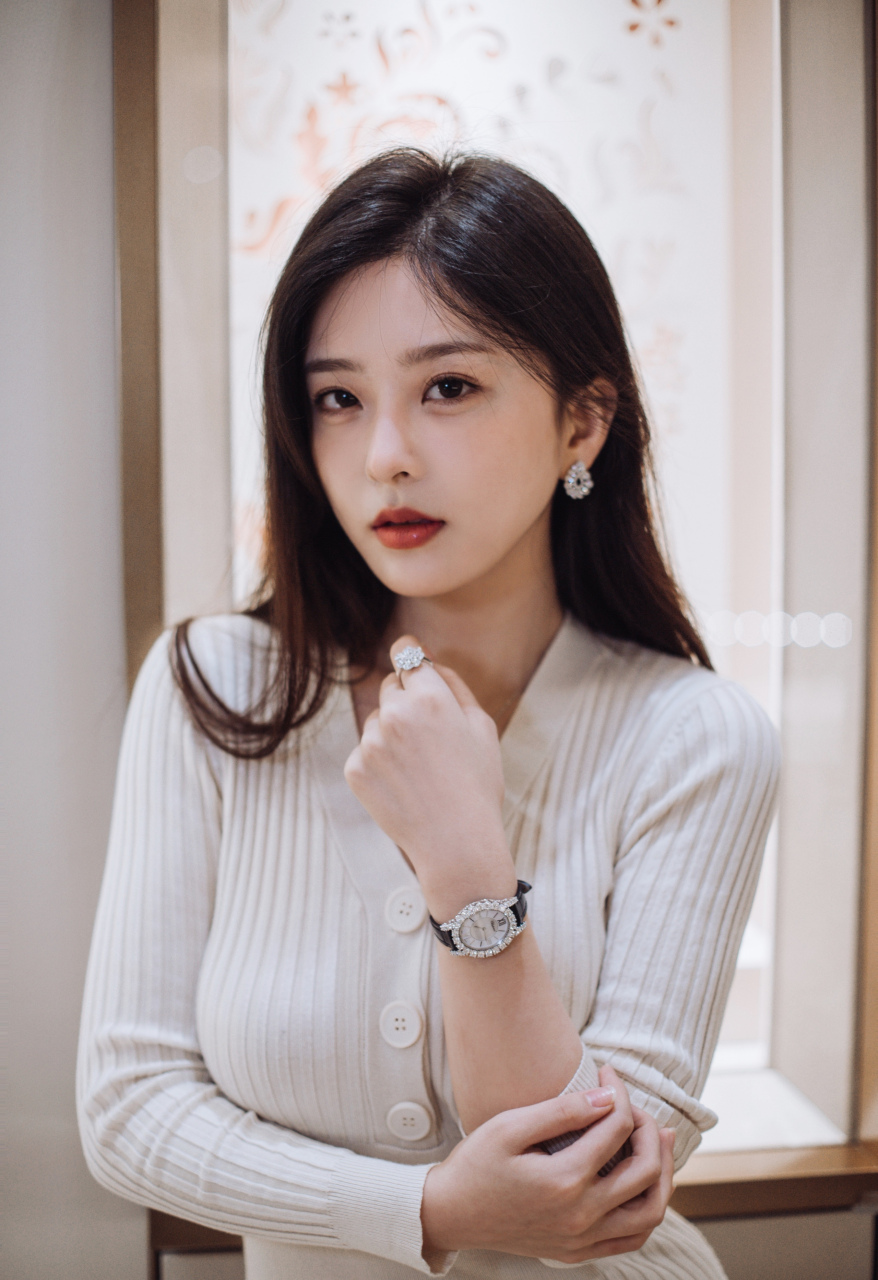 好喜欢王嘉丽这组照片[打call]#你最喜欢的明星是谁# #明星