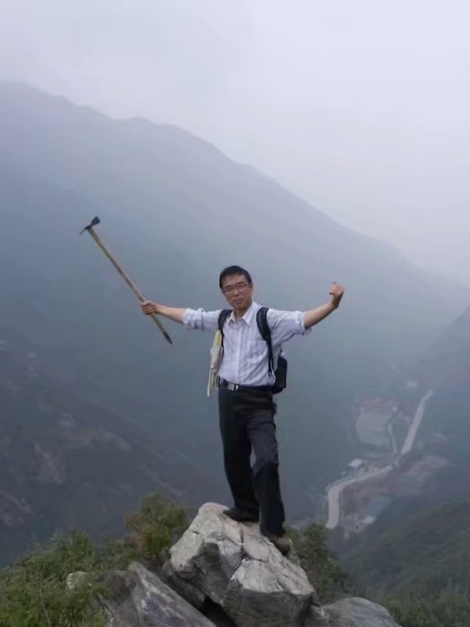 陕西华阴/再登好汉山  九月下旬,天气微凉,我们在时隔数月之后,再次