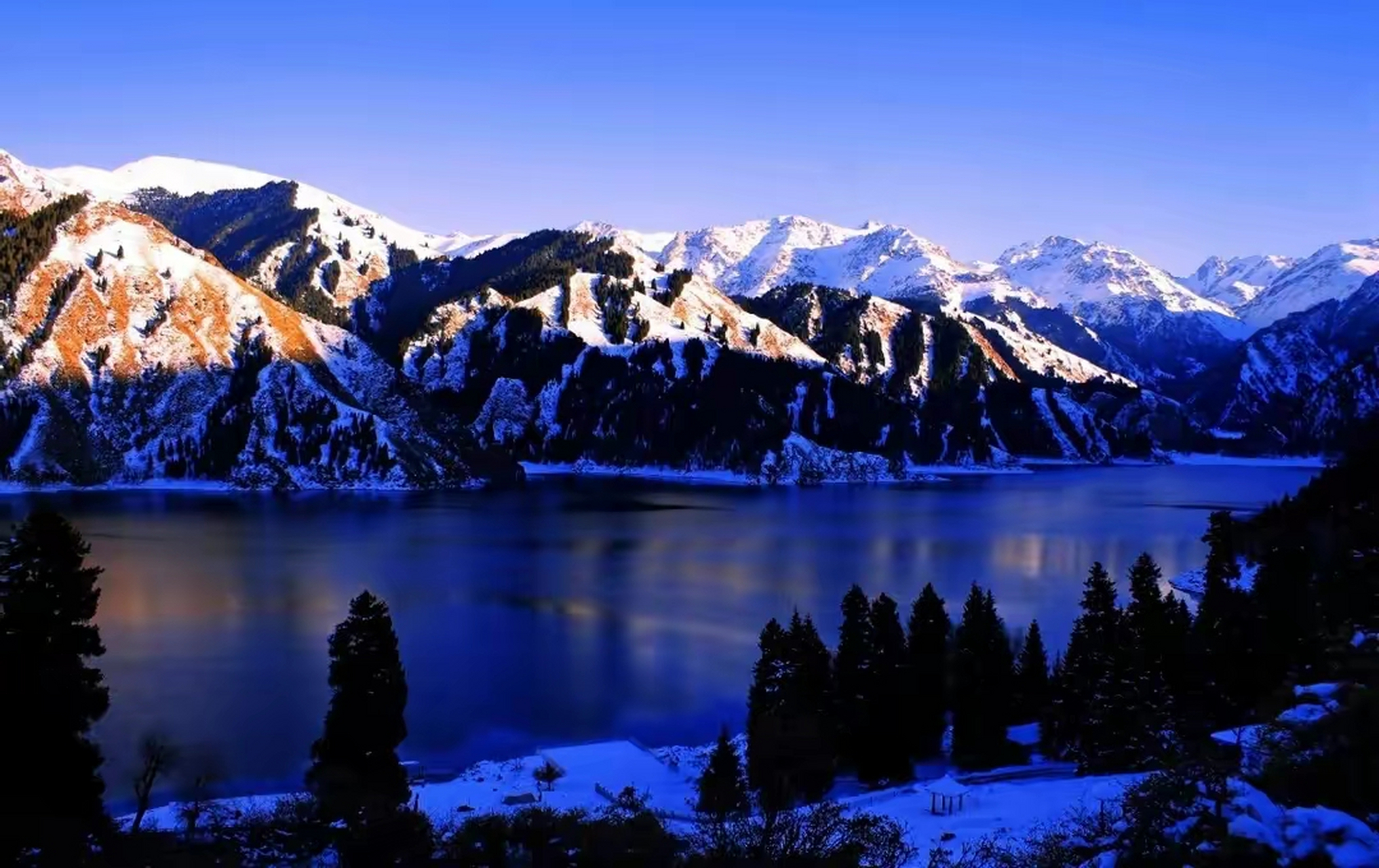 新疆天山天池景点好玩吗