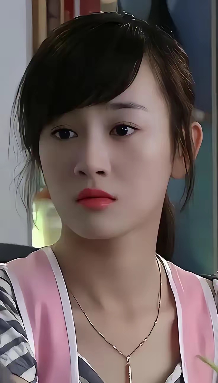 生产过程非常顺利,张檬目前在深圳的月子中心进行产后护理