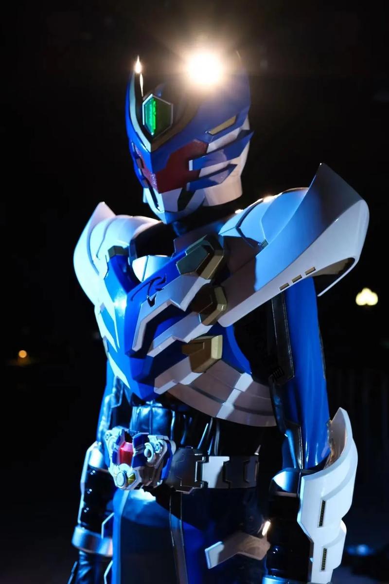 飞影铠甲,炎星的辅将铠甲之一,其特性为疾如风,徐如林,掠如火,难知如