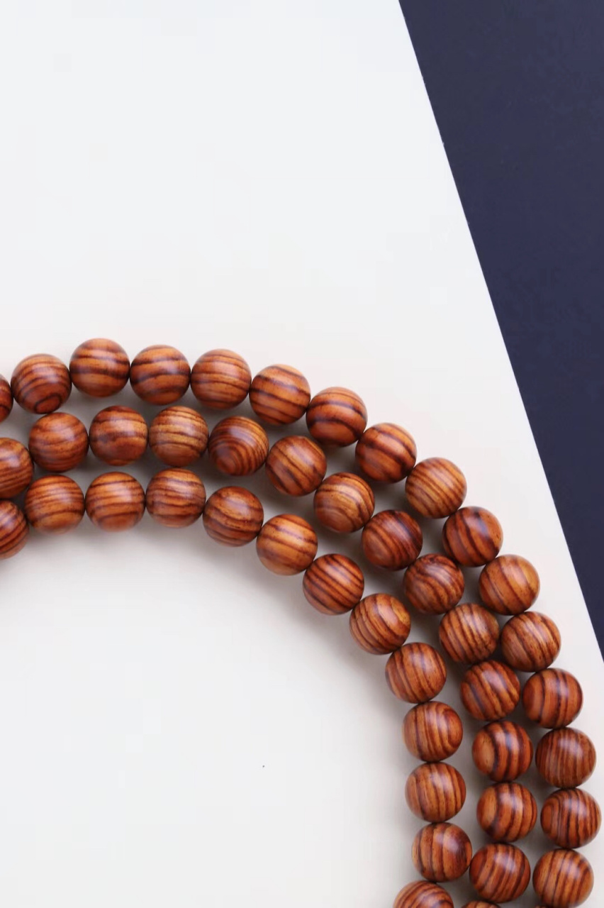 海南黄花梨10mm*108颗念珠 糠梨,经典顺纹,纹理细腻清晰,密度油性高.