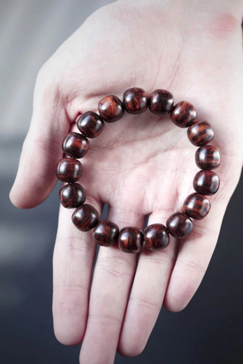 芝麻花纹 紫油梨海黄老料·桶珠手串 墨线丰富 降香浓郁