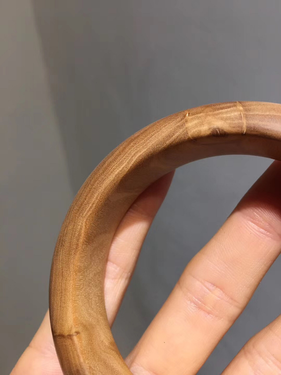 捡漏9215  印度老山檀香 手镯  壁宽1.6cm 壁厚1cm 内径59mm重24.