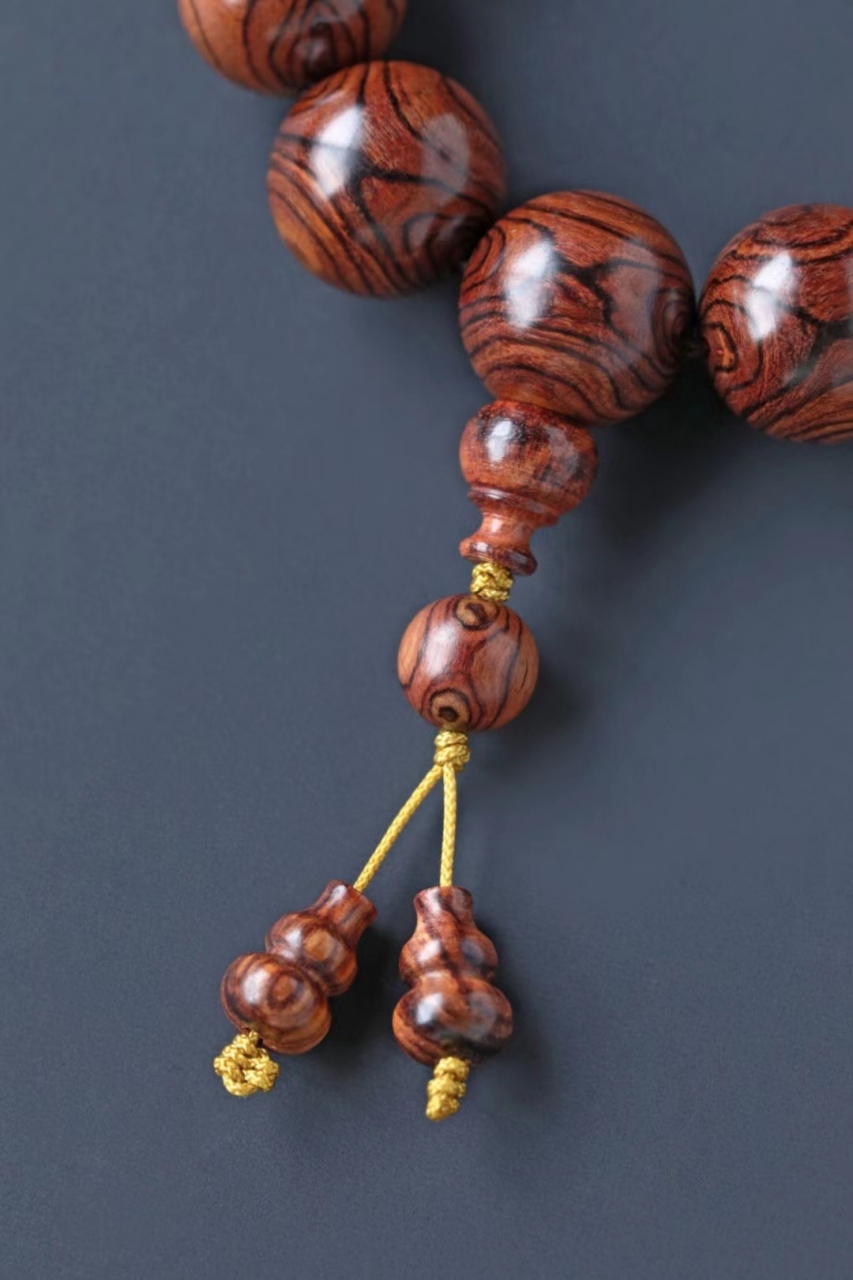 x纹对眼 海黄油梨老料纹理霸气 降香浓郁