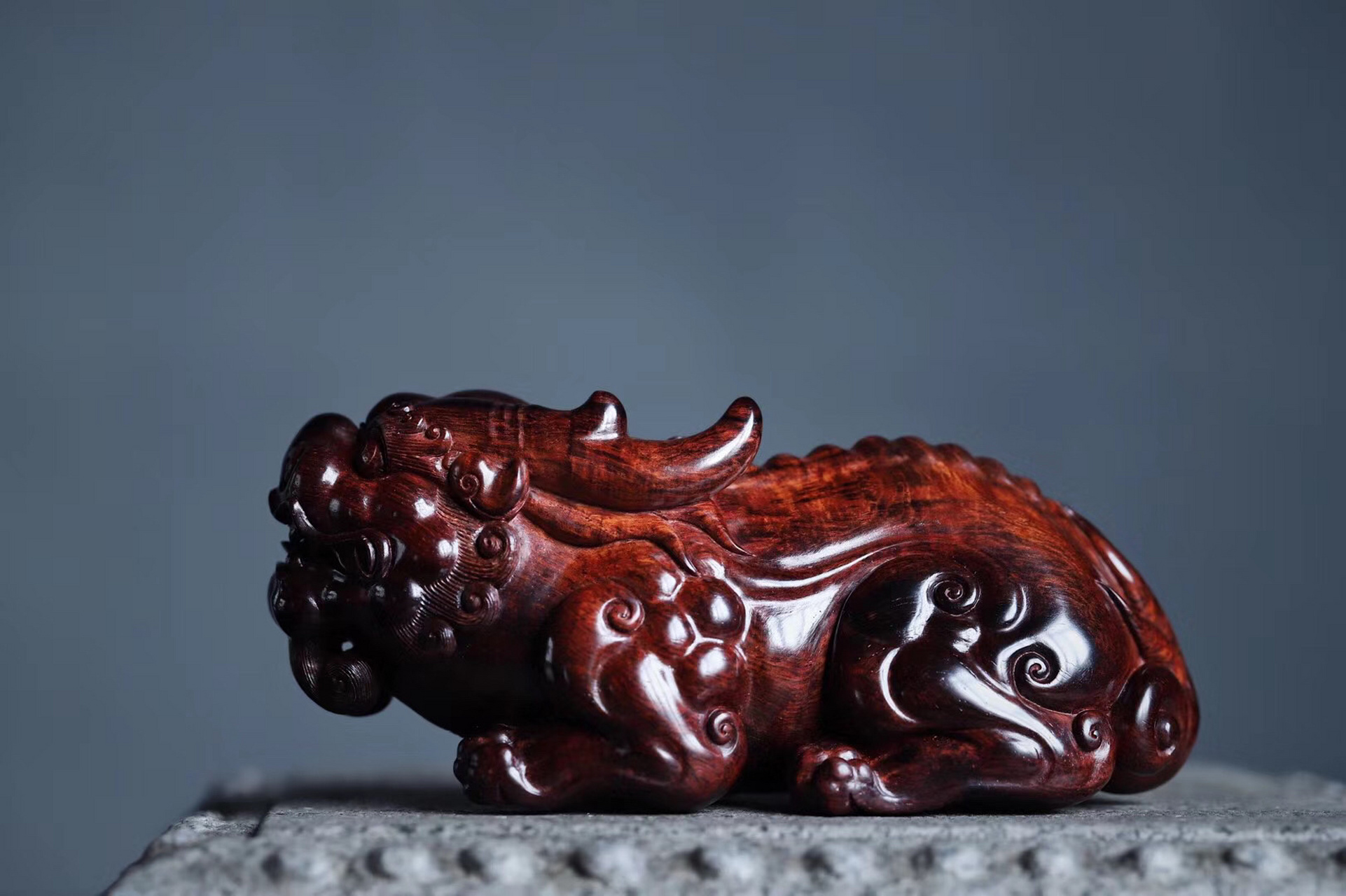 满水波海黄 | 湘工貔貅  臻选海黄老油料,周身水波满盈,莹光熠熠,尤衬