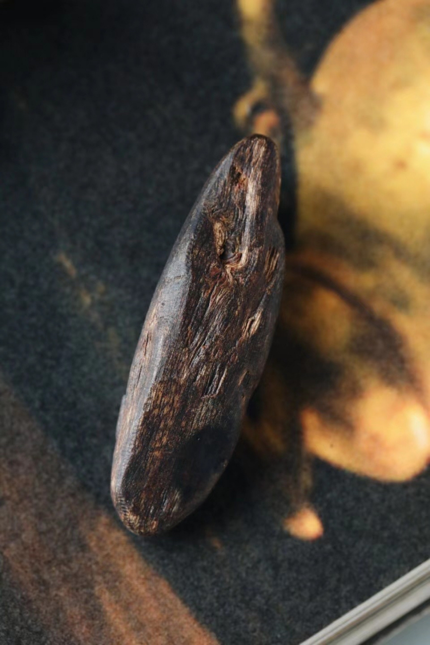 沉水级达拉干沉香坐莲观音吊坠   一线产区,沉水好料!