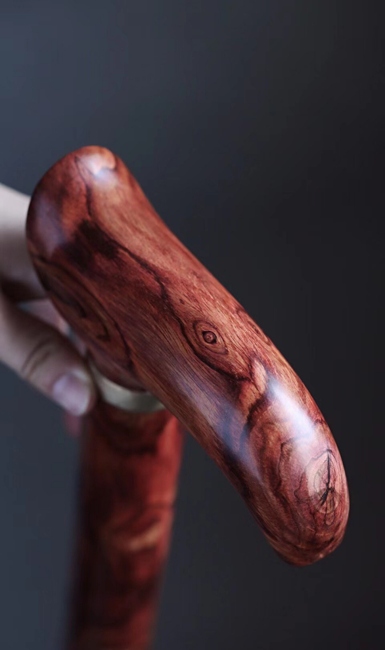 鬼眼虎皮纹海黄 寿杖  随形有型,料质一流, 质感润泽莹亮, 手握舒适