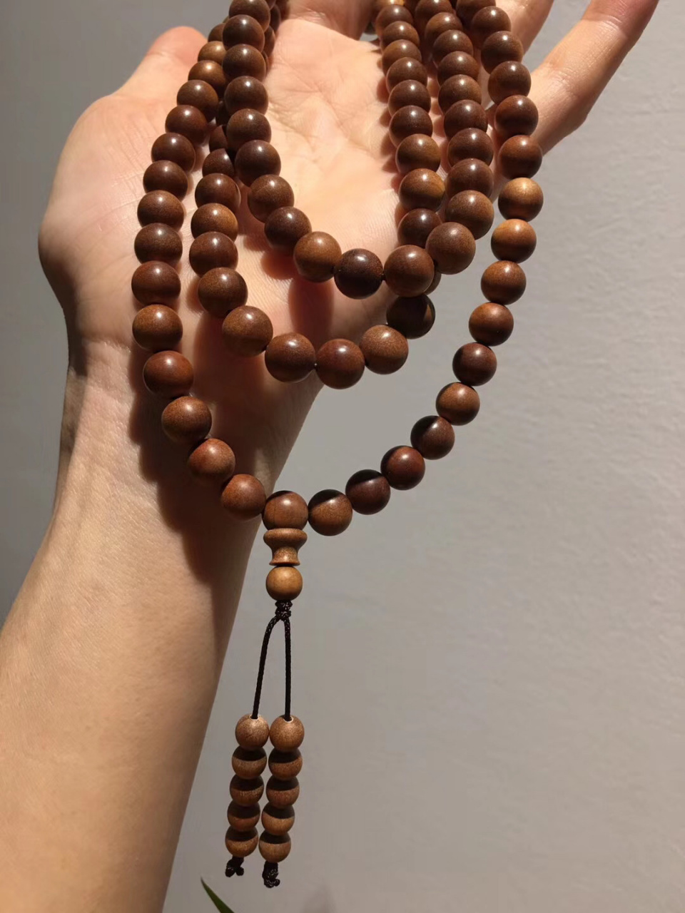 正区印度老山檀香黑肉沉水级手串, 高油密老料,肉质细腻; 香味芬芳