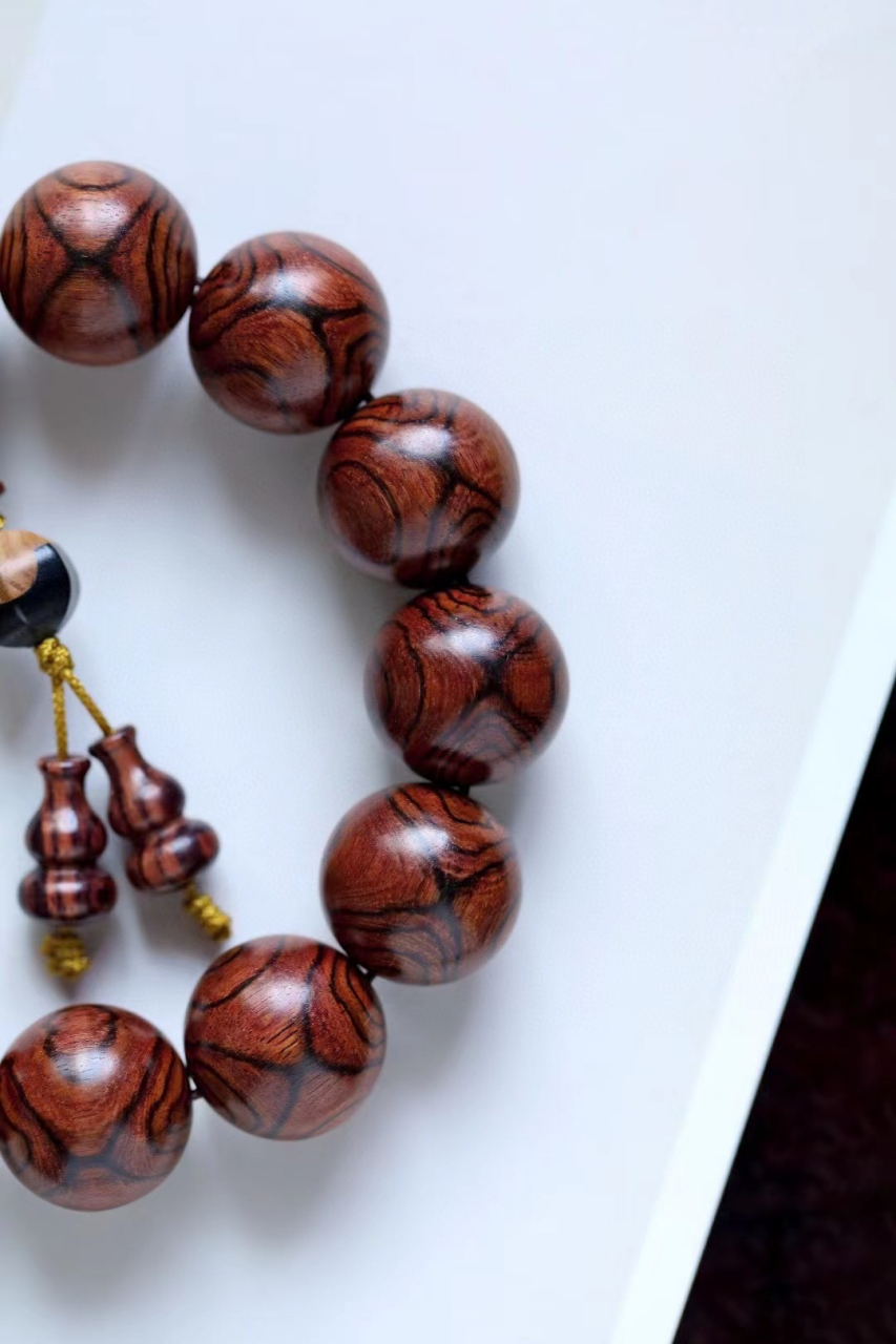 对眼 油梨海黄老料18mm 纹理绚丽 降香浓郁