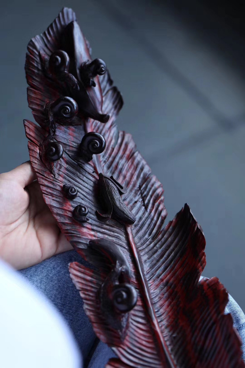 芭蕉 | 果盘  印度小叶紫檀整料手工雕刻 规格: 53.8×13.5×8.