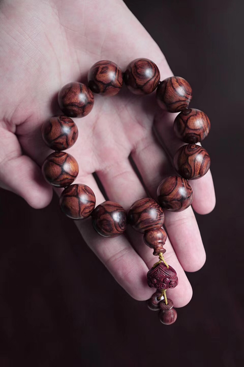 【hh012005ls】正芯对眼海黄油梨老料 20mm佛珠 降香十足  约38.2g