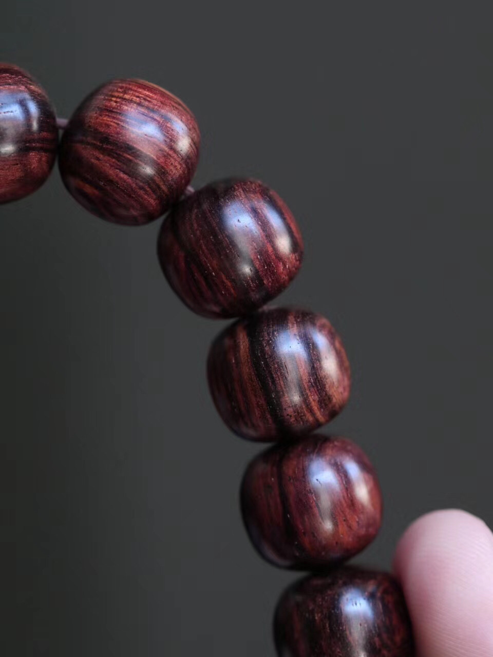 【5536】满纹 油梨海黄13-14mm桶珠 纹理清晰 降香浓郁 约24.8g