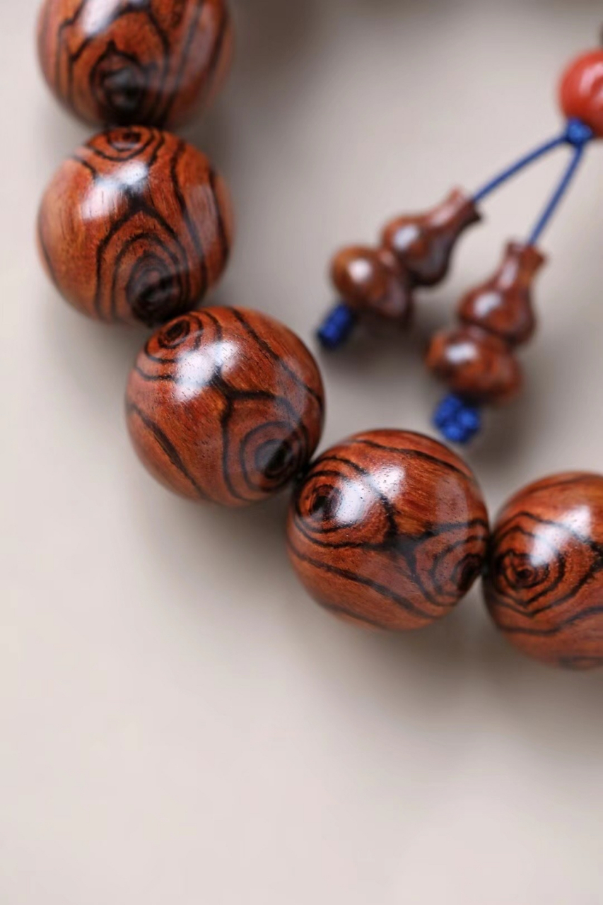 对眼海黄油梨高密老料 降香味浓郁 纹理清晰