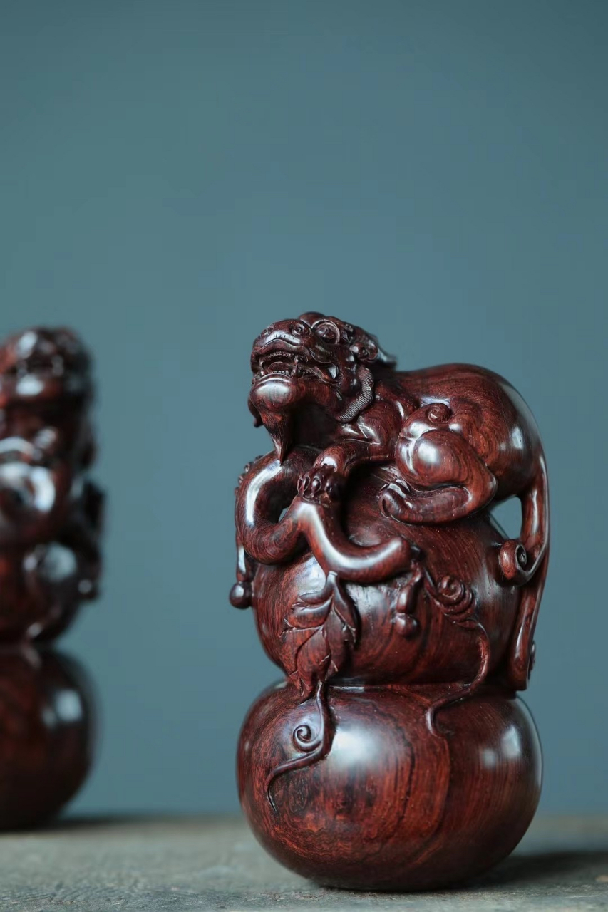 黄花梨福禄双全   湘工雕刻,刀法圆融俊朗,貔貅雌雄成双,抱葫芦,寓