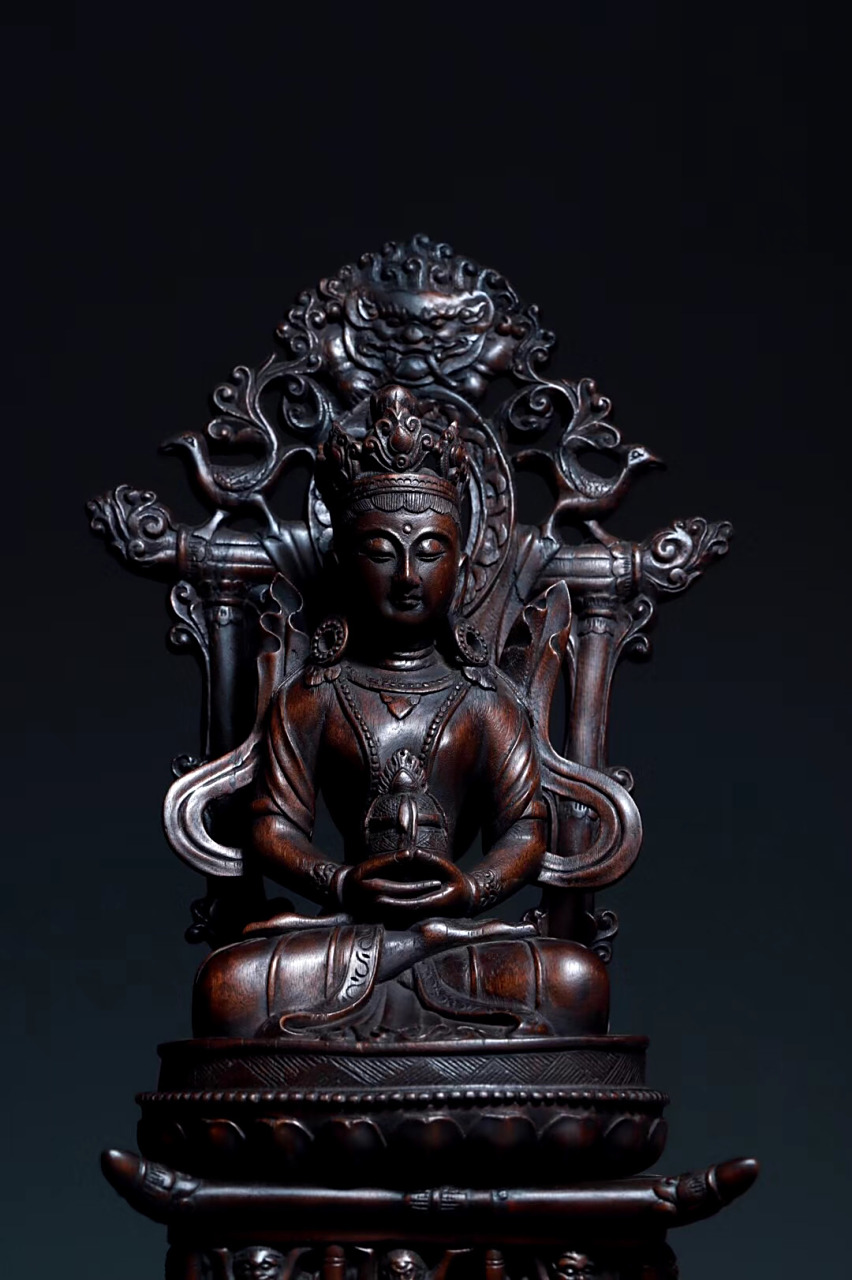 沉香木仿古 | 密宗款 无量寿佛  开脸圆润,神情微妙慈悲;双手结禅定印