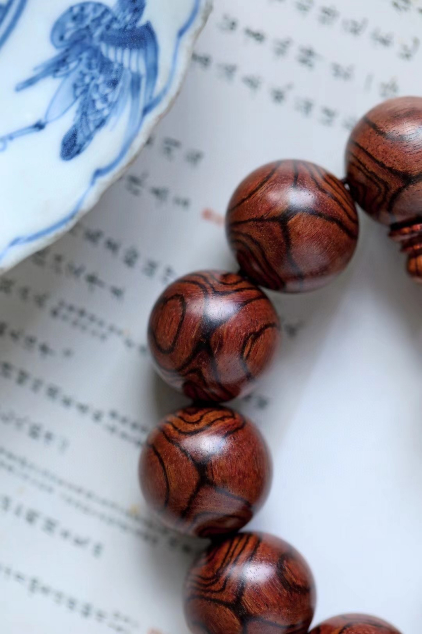 对眼 油梨海黄老料18mm 纹理绚丽 降香浓郁