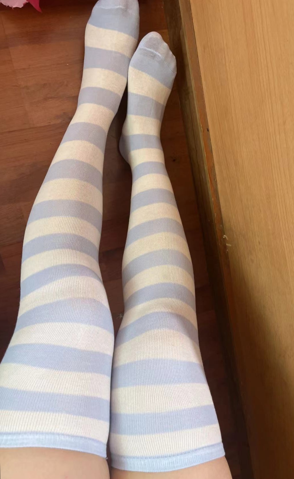 洛丽塔过膝袜,谁要,趴下