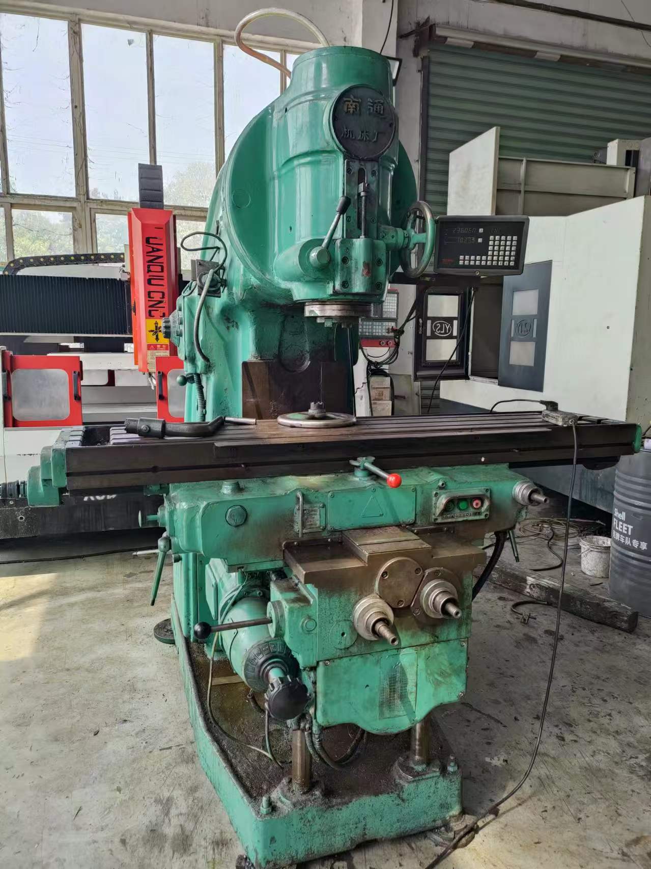 94{刚刚买下}南通53k大力铣1台,带数显,正常使用,价格便宜,要的联系