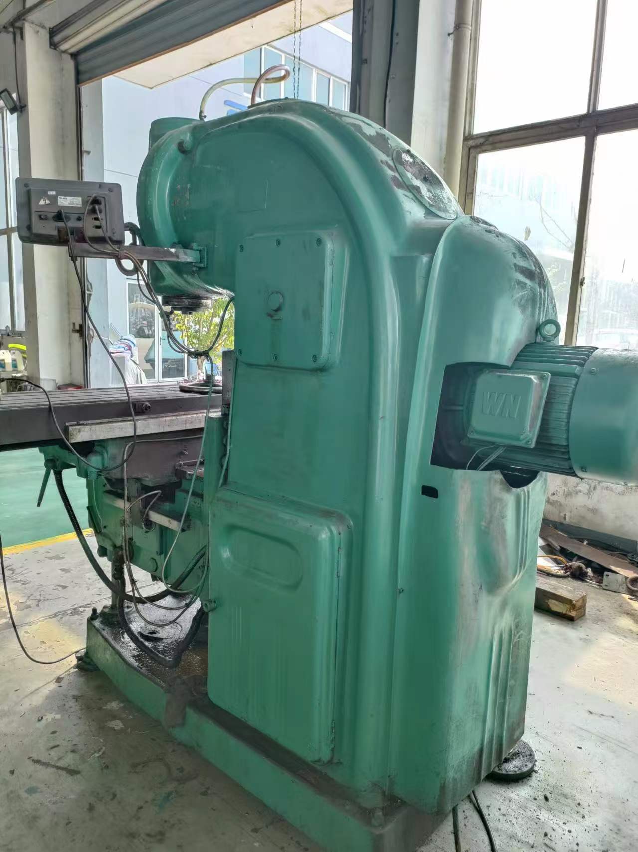 94{刚刚买下}南通53k大力铣1台,带数显,正常使用,价格便宜,要的联系