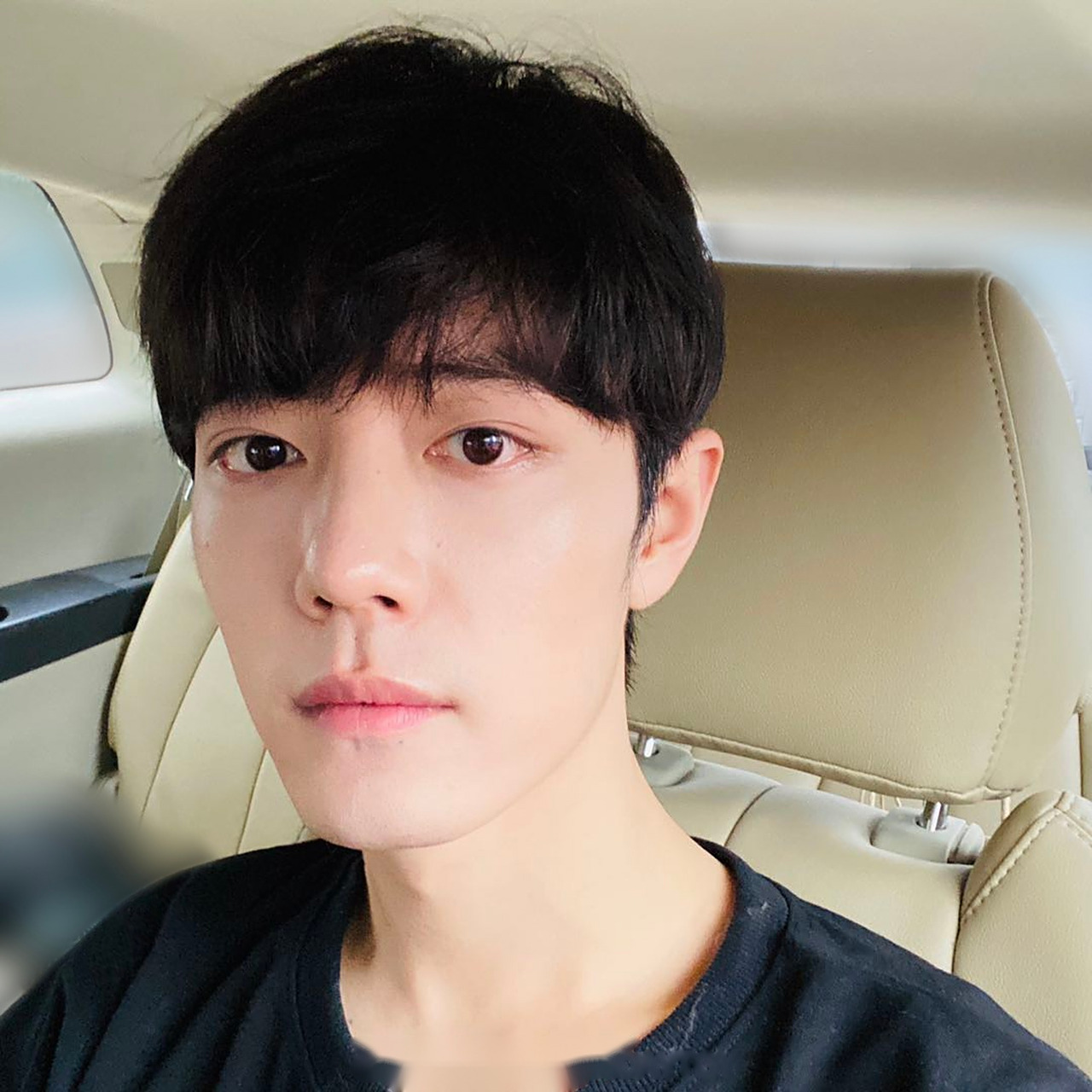 素颜的肖战小哥哥状态超棒!