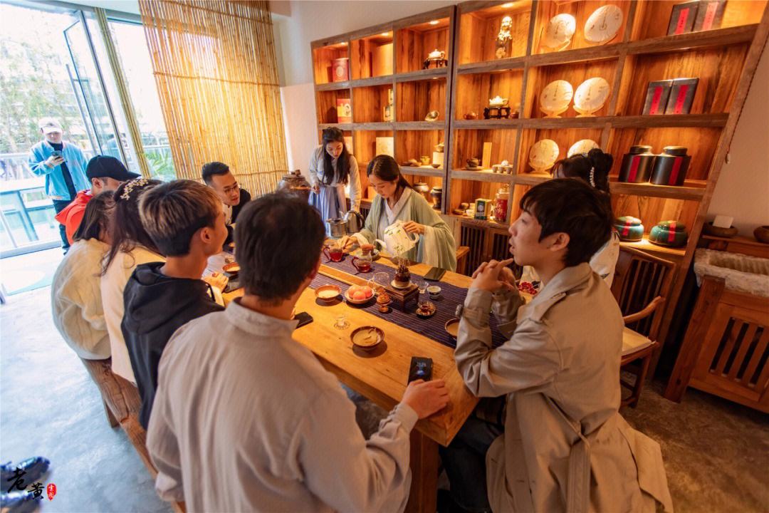 品茶工作室成都是中国自带茶文化的重要发源地之一,拥有许多具有海选