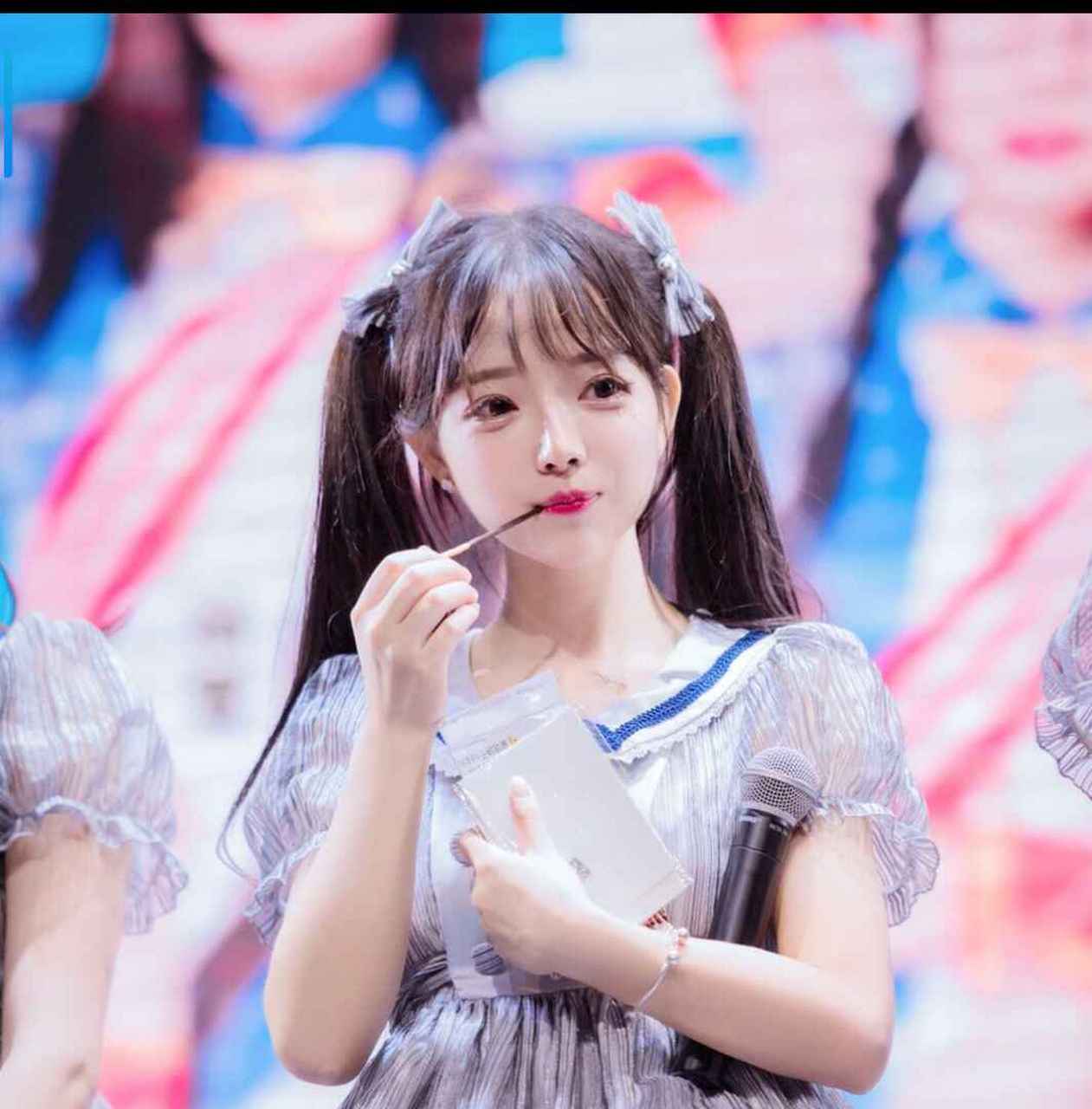 果冻(王弈萌)美女大家庭来袭