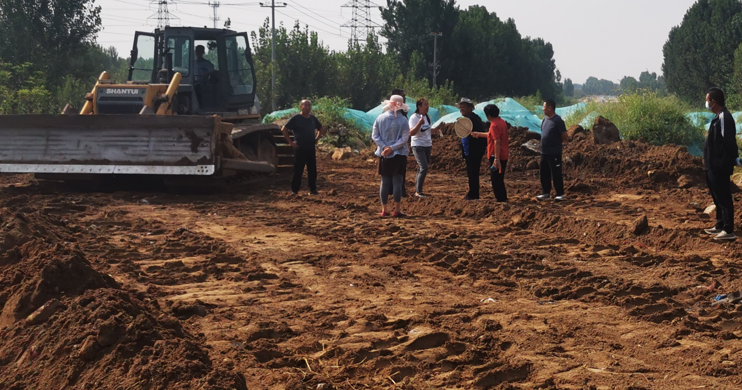 灤州市教場村村支書帶頭聚眾鬧事 赤曹國道在教場村東側進行路基施工