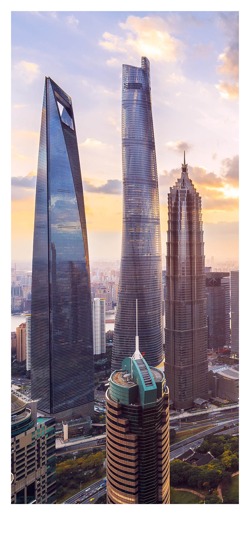 sh中心632米棒棒哒浦东摩天现代建筑群,高耸入云,让人惊叹!