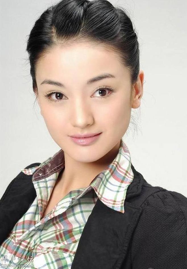 电视剧大追捕:刘颖,医生――美丽大方,气质非凡,机智勇敢,责任心强