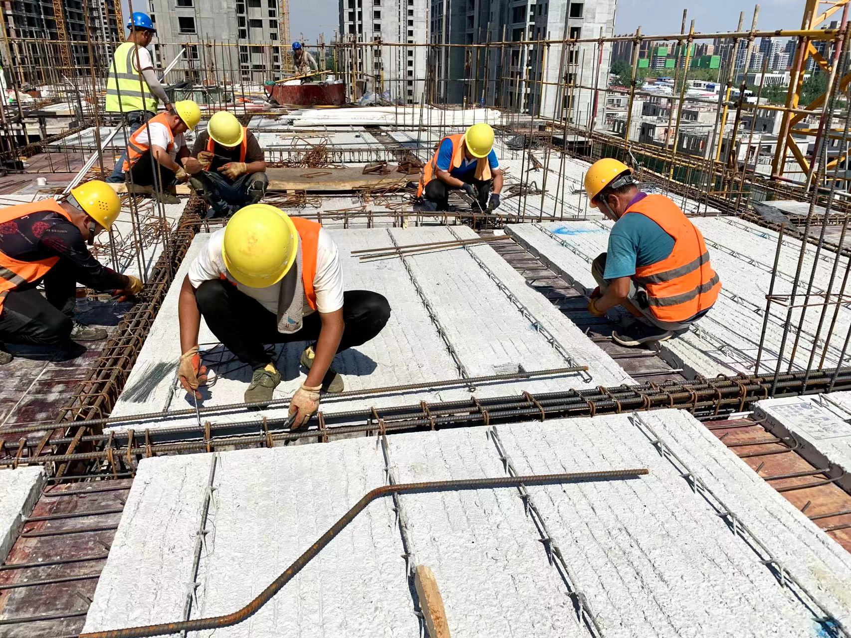 建筑业下行,我们失去工作,该如何是好?