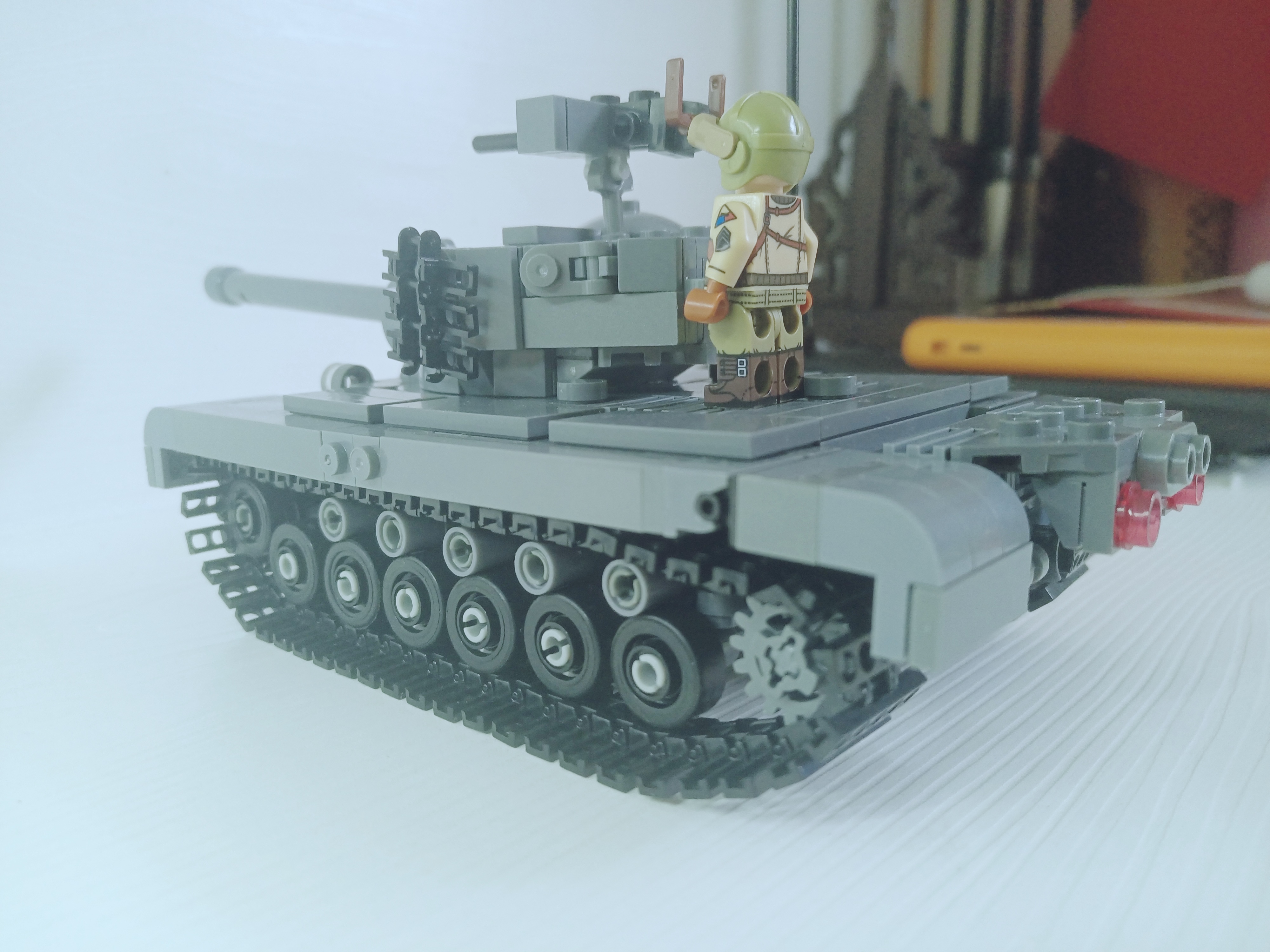 m26超级潘兴重型坦克 战斗全重41.9吨 车长8.65m 车宽3.51m 车高2