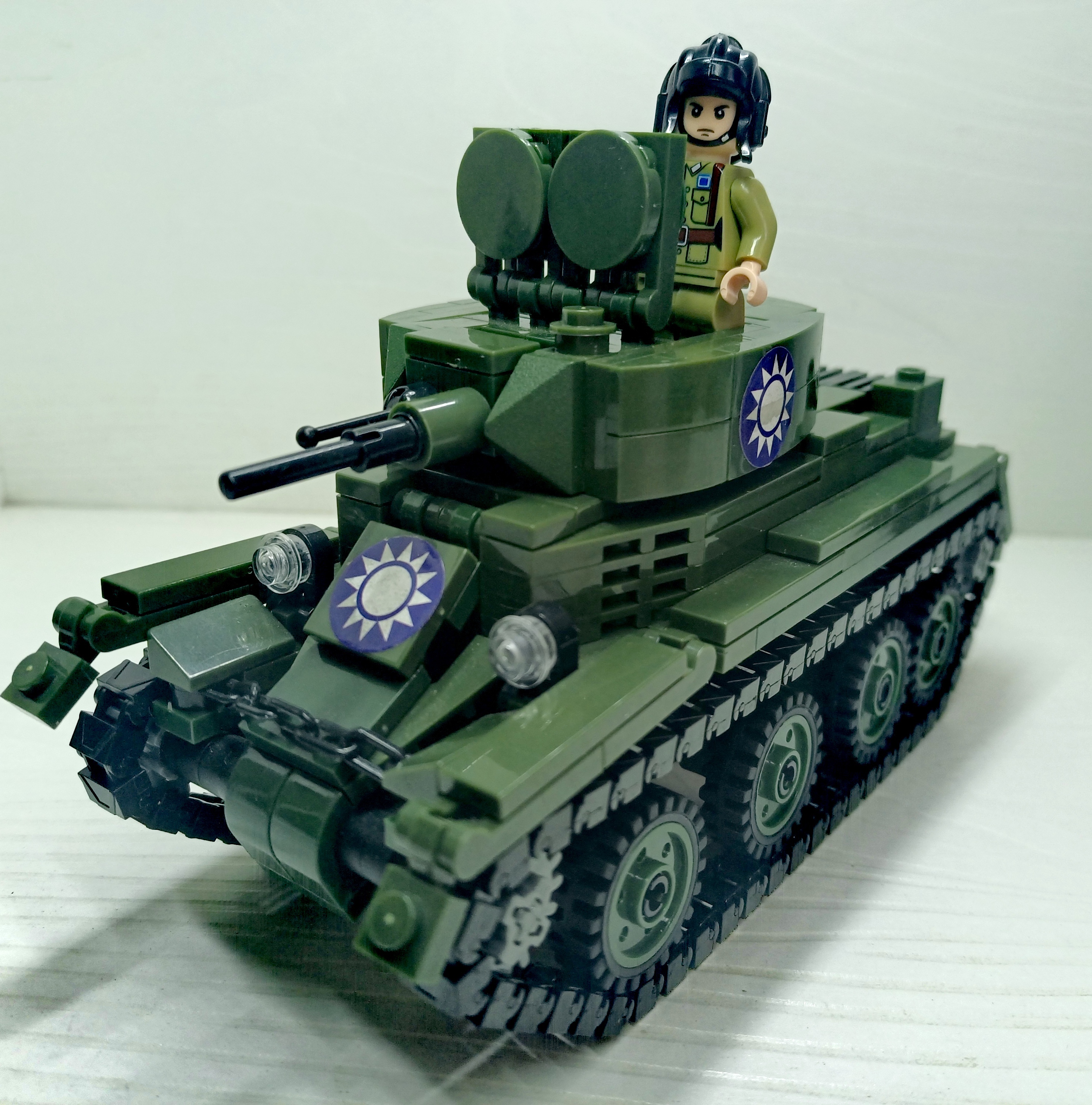 5t 车身尺寸:长5.52m,宽2.23m,高2.