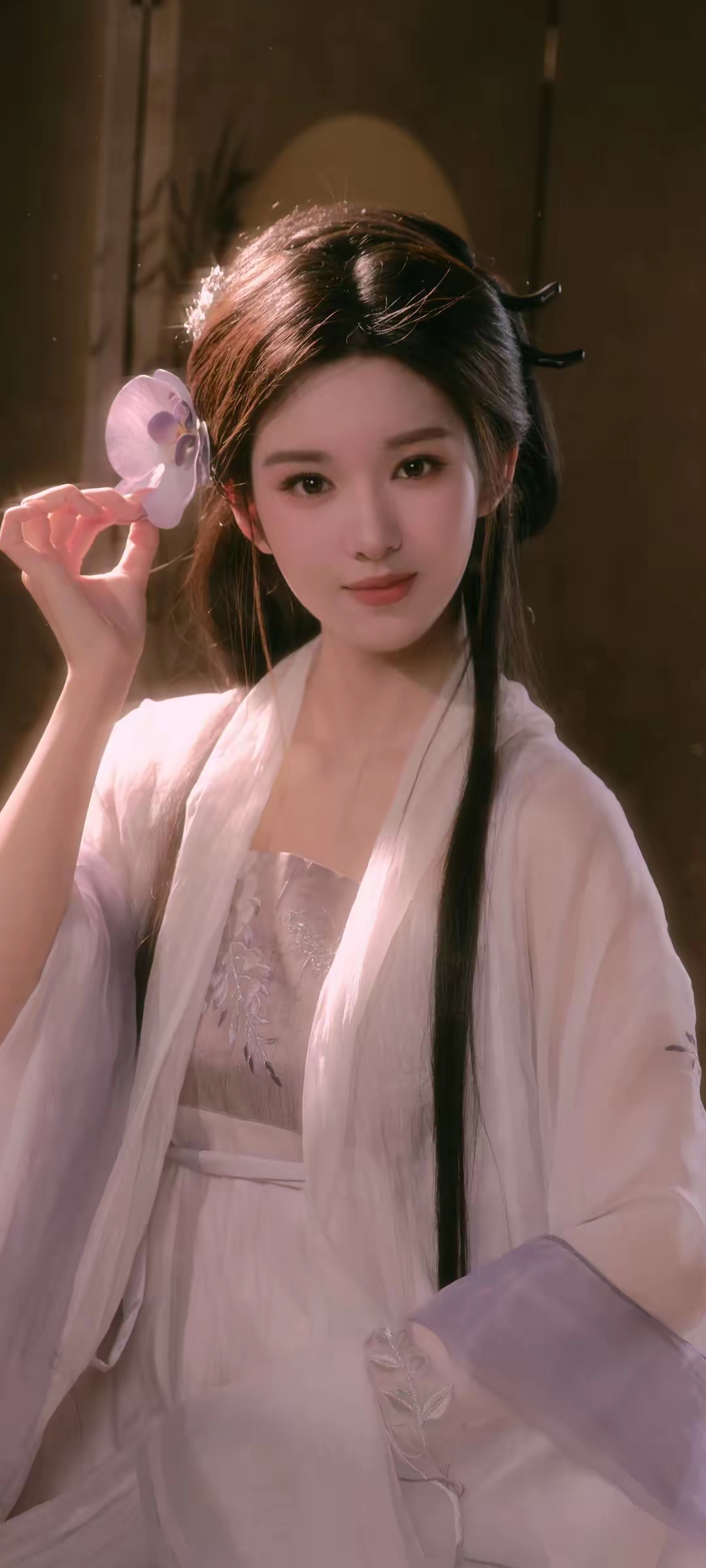 美女壁纸～一袭白衣胜雪,翩若惊鸿,婉若游龙