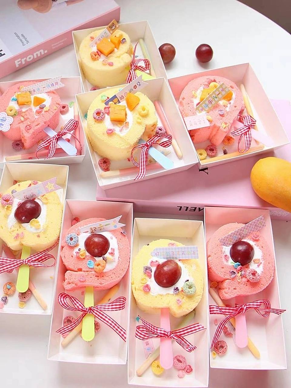 61就做棒棒糖蛋糕卷吧 不仅简单快速出单,而且颜值高,送给小朋友们