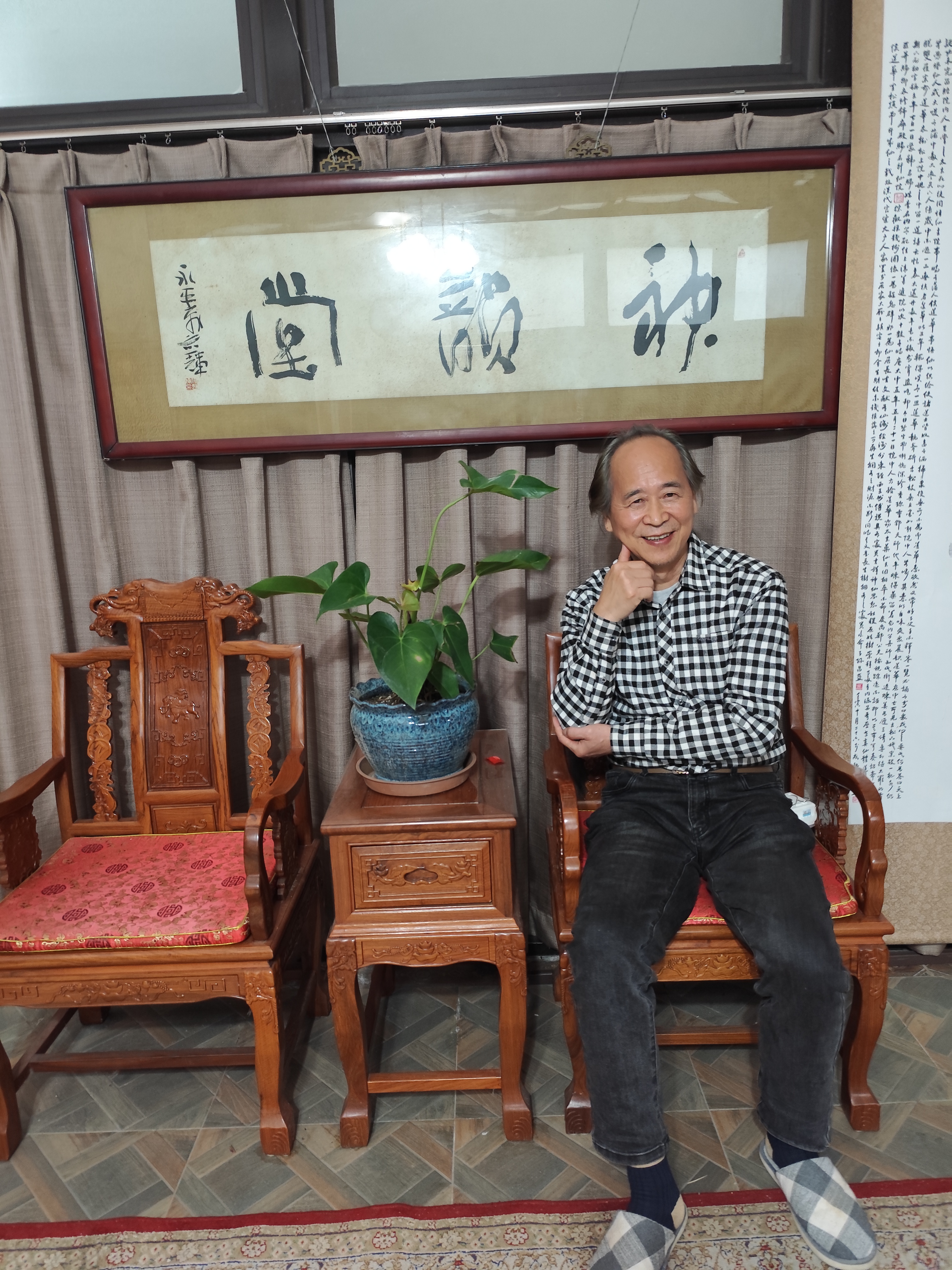 于书法瀚海之中,余乃杨永平,字大祥,号神韵堂主,蒙受