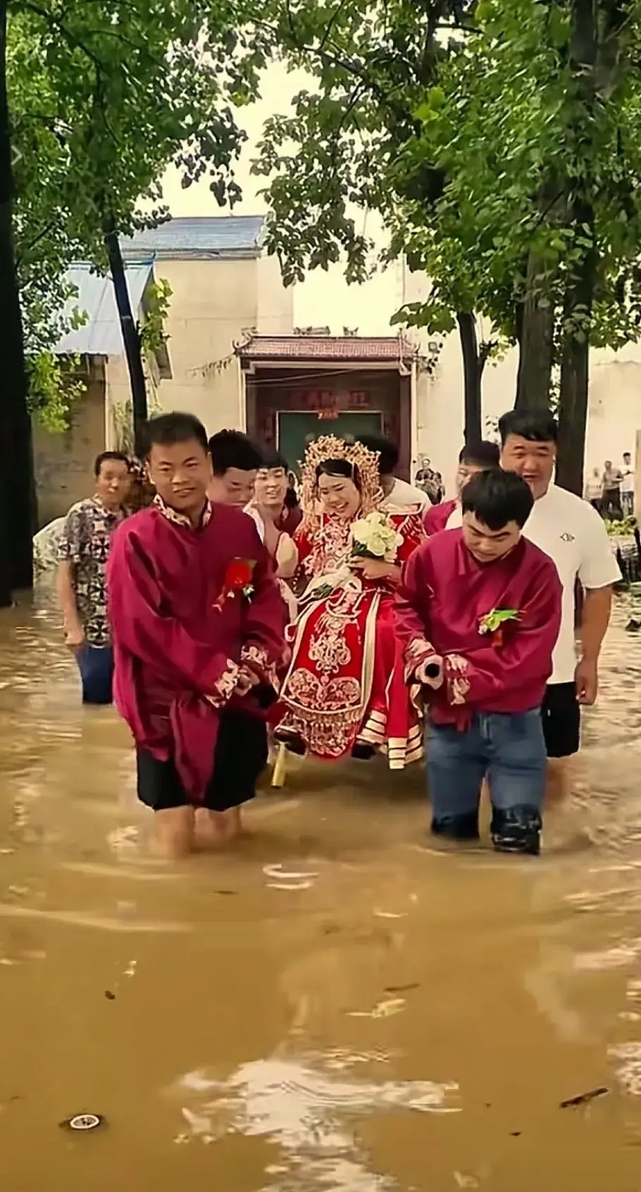 难以理解奇葩婚礼图片