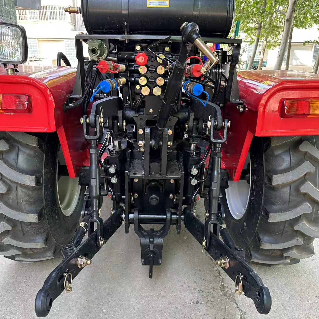 国四新款东方红sg704大棚王拖拉机,16 8档位带爬行档,强压两组多路阀
