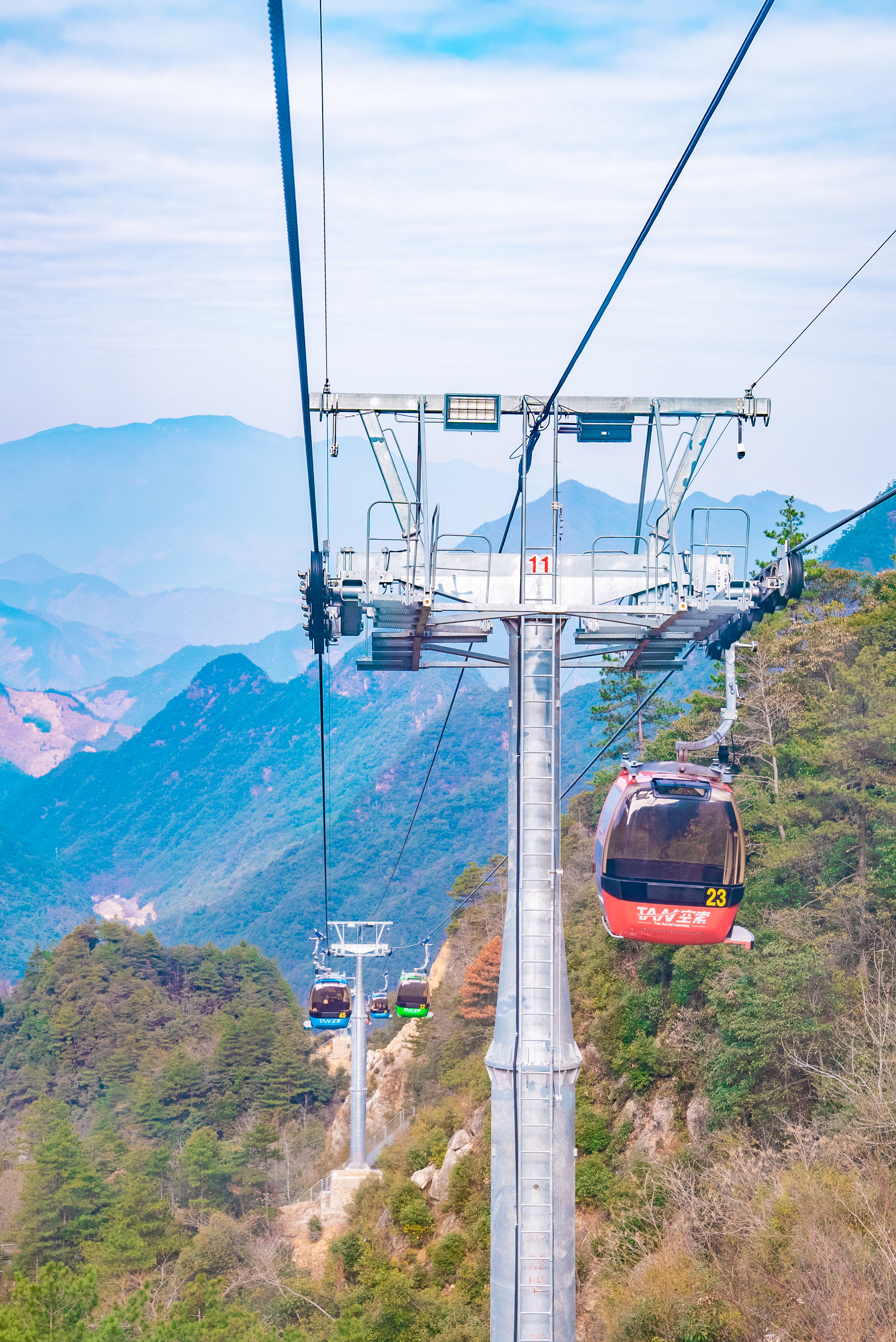 5小时就可以抵达的73【大明山滑雪场】是目前华东地区海拔最高,面积