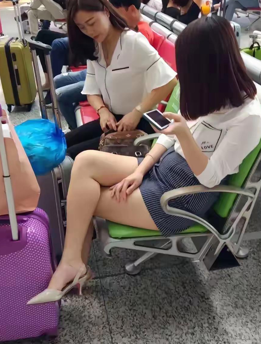 出差啦!像一场奇妙冒险.拖着箱子,奔赴陌生地