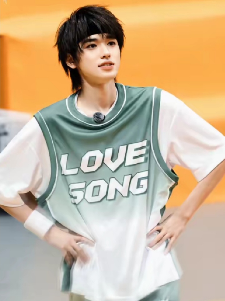 夏日运动会宋亚轩神图