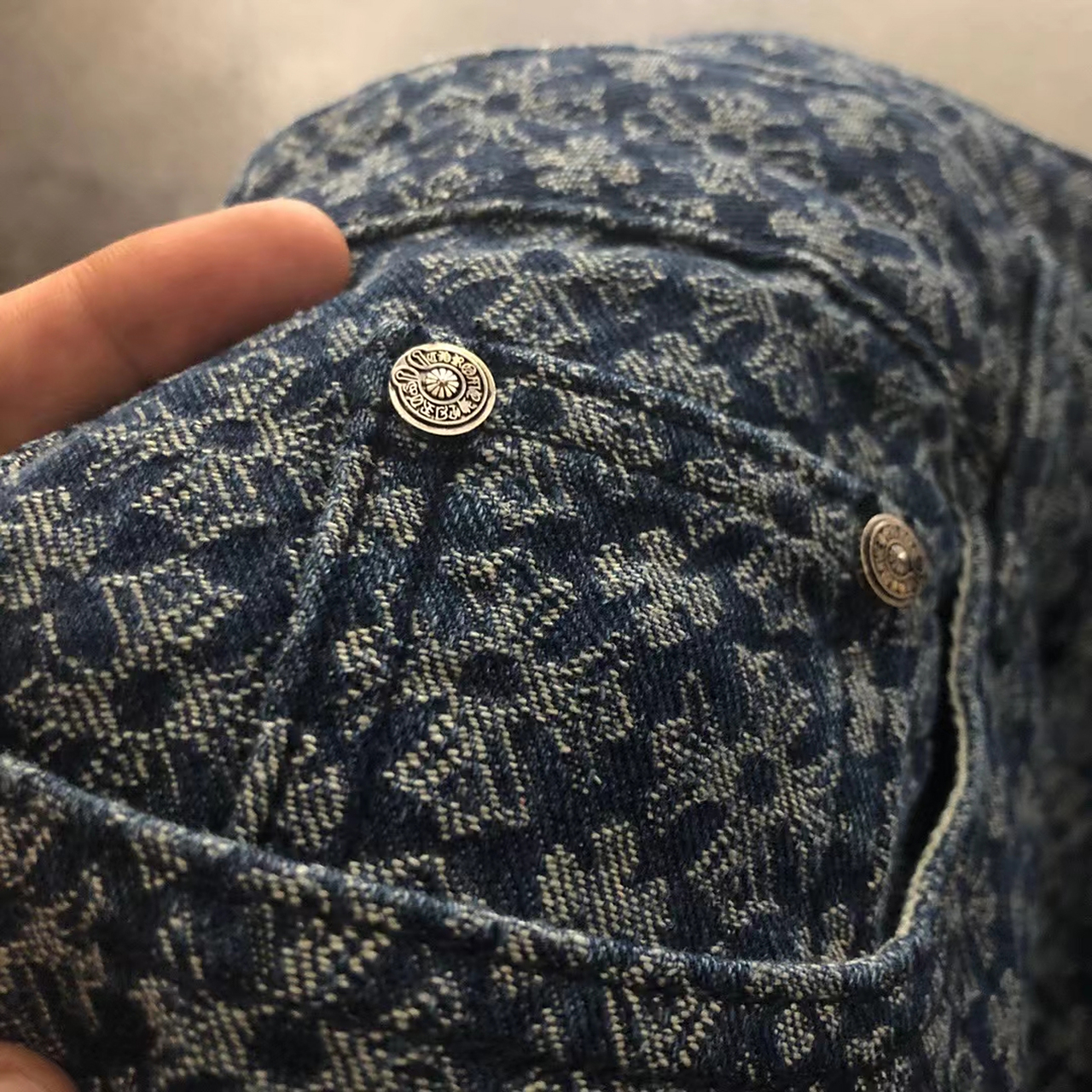 chrome hearts克罗心2023新款满印牛仔短裤#新款# #潮流# #潮牌