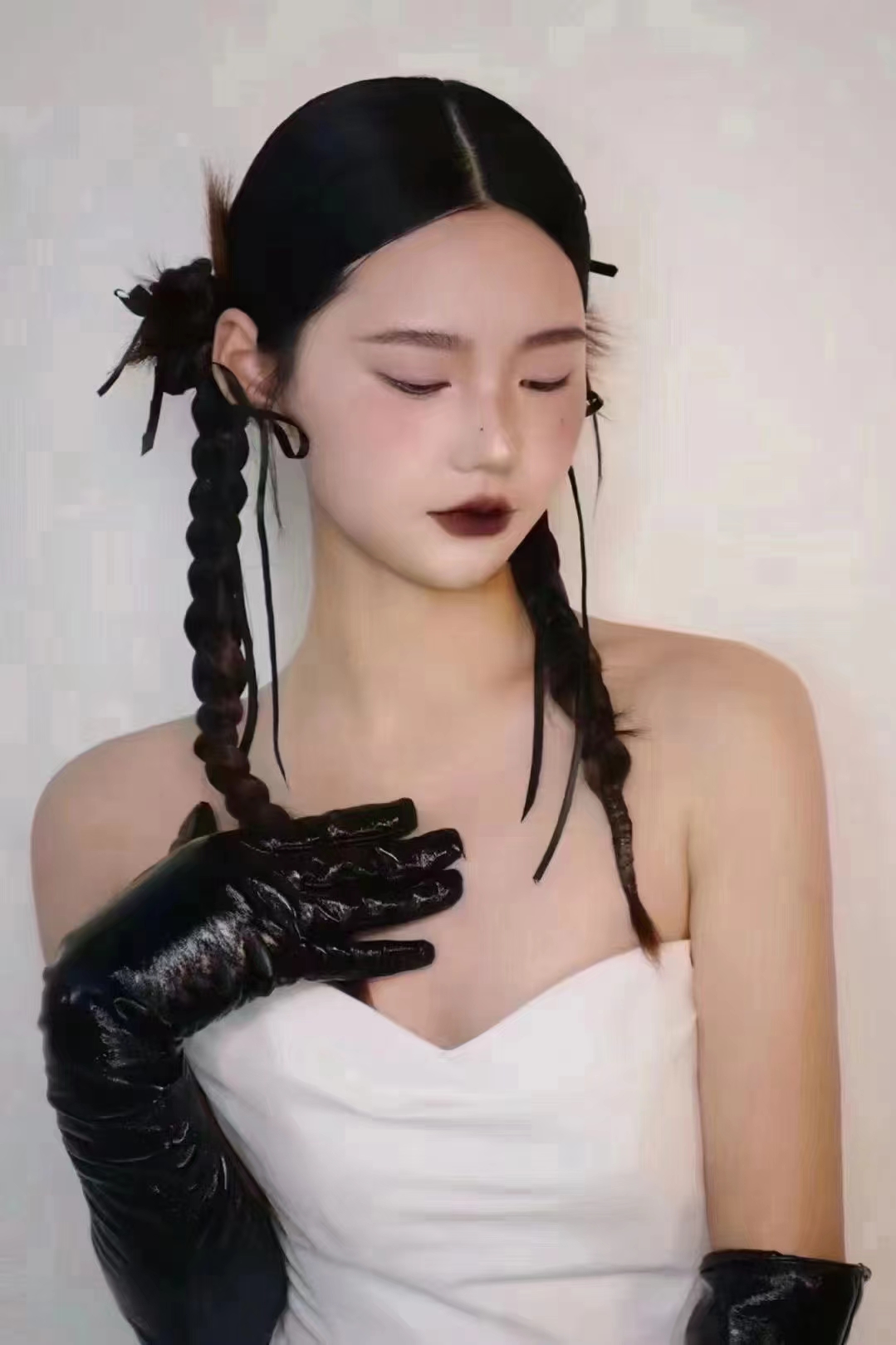 辣妹妆 小众妆容   千禧辣妹 彩妆96就是美的艺术96