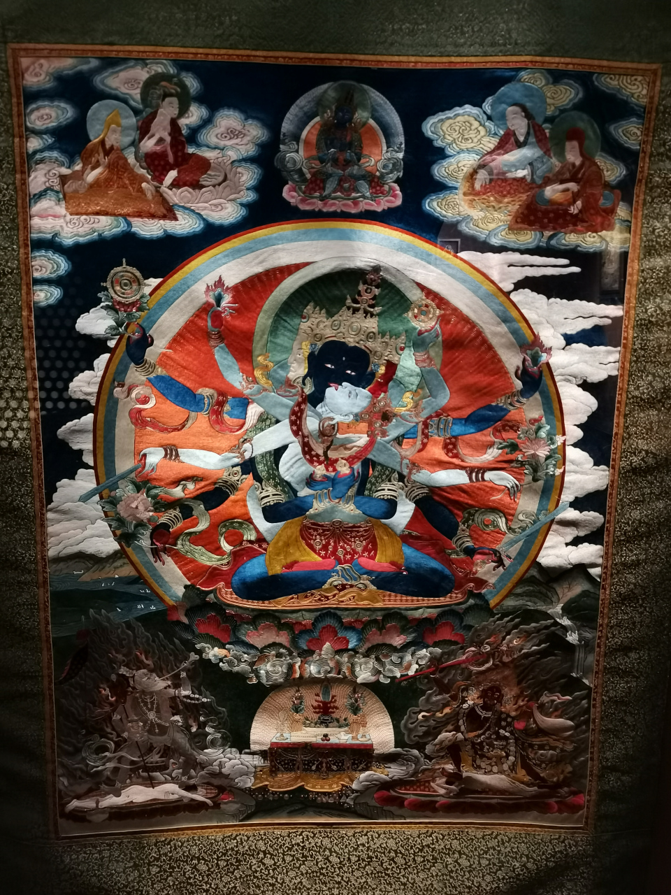 乾隆时期,錦边绣三大本尊:威罗瓦金刚唐卡;秘密佛唐卡;上乐王佛唐卡.