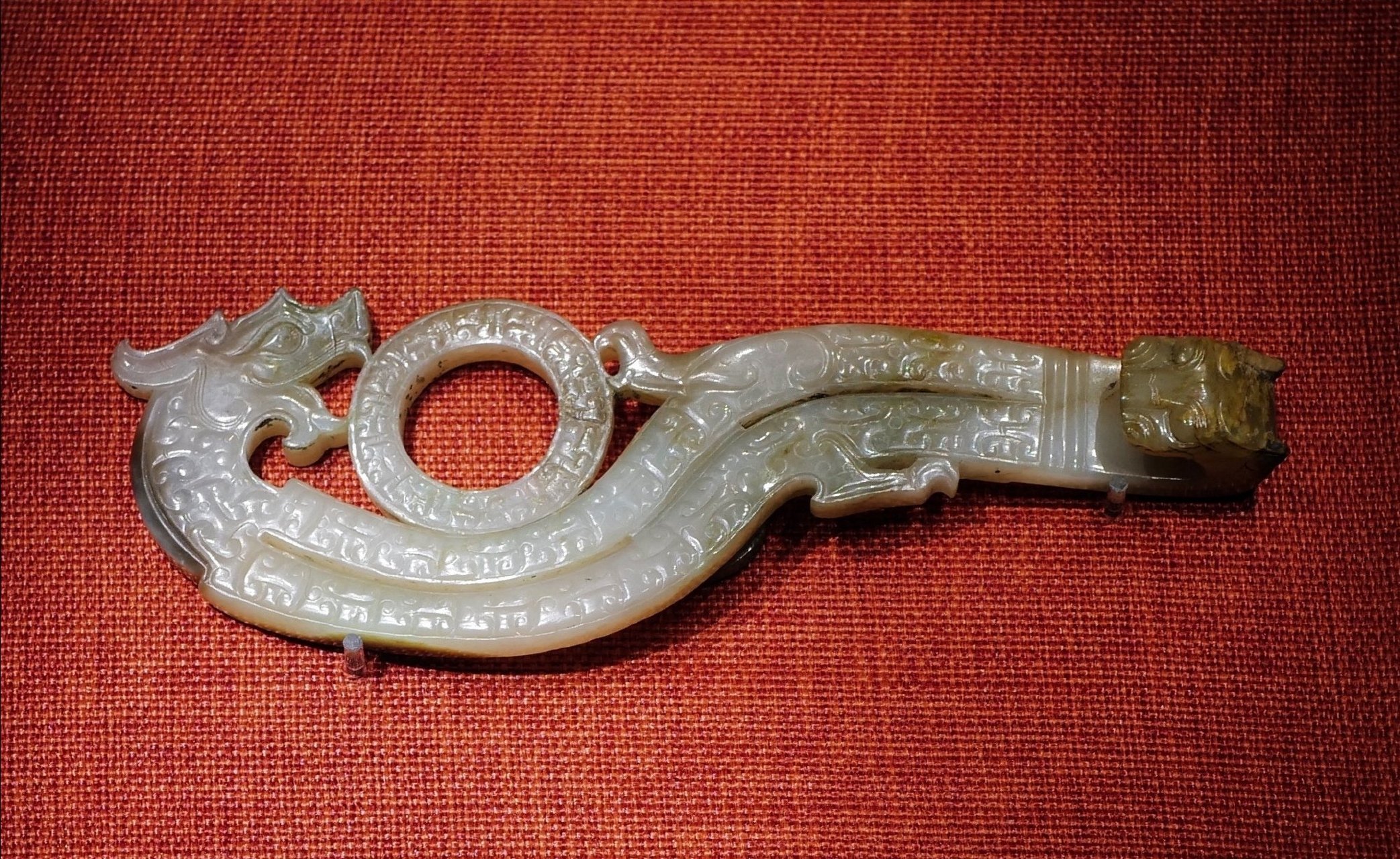 南越王墓——龙虎并体玉带钩