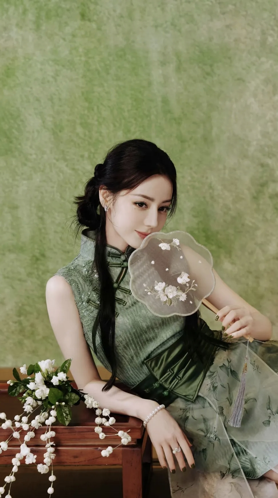 旗袍美女迪丽热巴